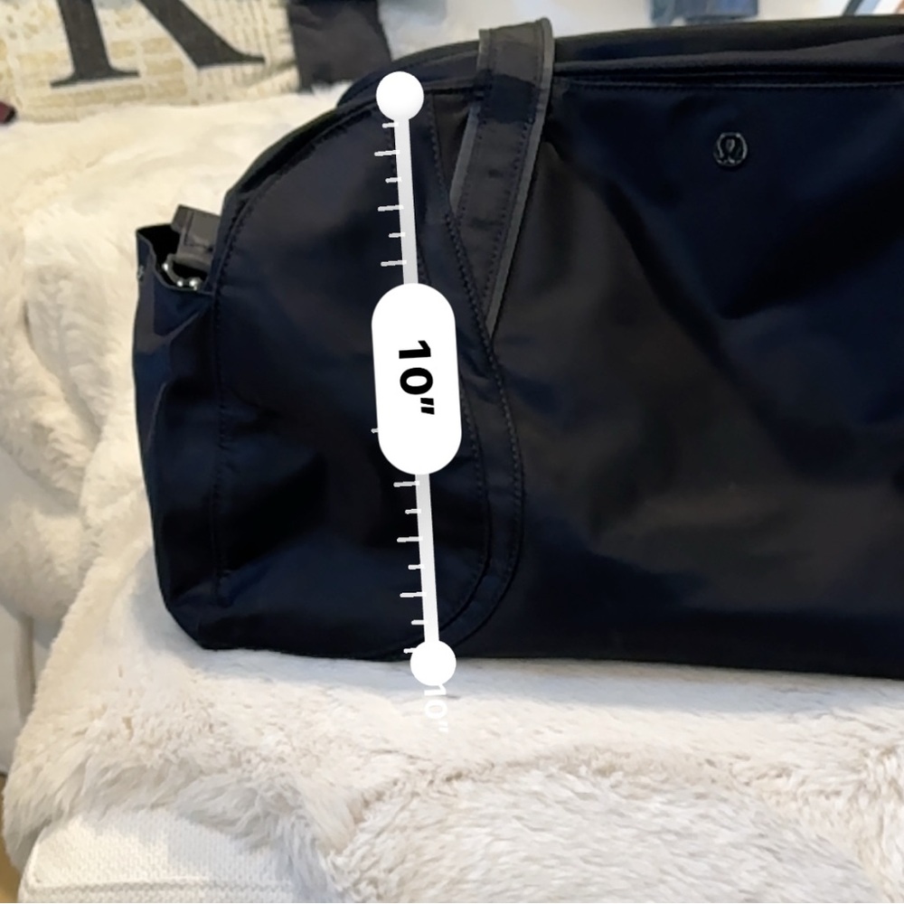 lululemon athletica Black Tote Bag - Picture 8 of 13